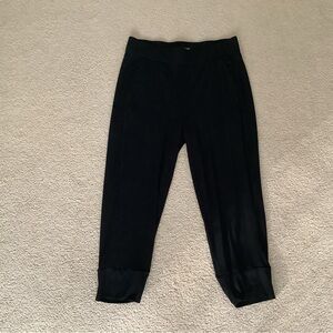 Eileen Fisher Women's Black Pull On  Relaxed Fit High Rise Crop Pants Pockets XS